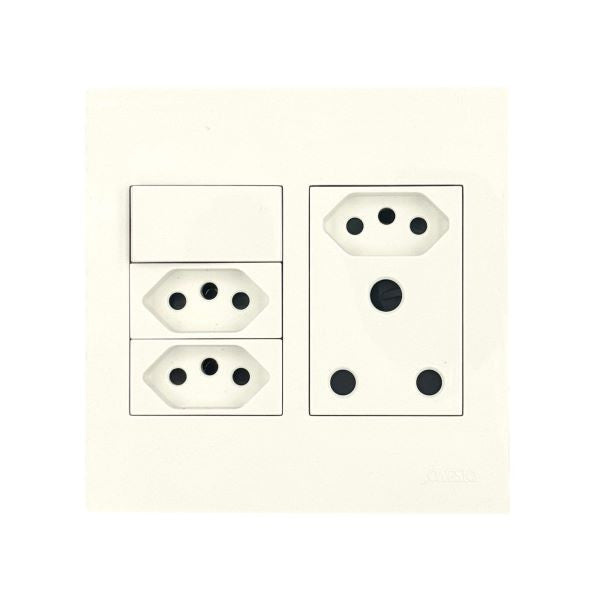 MATRIX (PRE-WIRED)16A SSO+ 3XEURO 4X4 WHT